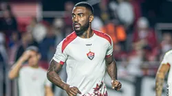 Ramon, lateral-esquerdo do Vitória em partida pelo campeonato brasileiro (Foto: Victor Ferreira / Vitória)