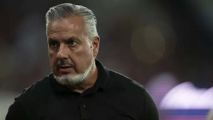 Jose Boto, diretor de futebol do Flamengo, antes da partida contra o Vasco no estadio Maracana pelo campeonato Brasileiro A 2025. Foto: Jorge Rodrigues/AGIF