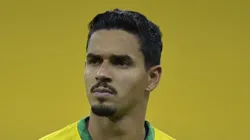 Lucas Veríssimo durante partida pela Seleção. Foto: Pedro Vilela/Getty Images