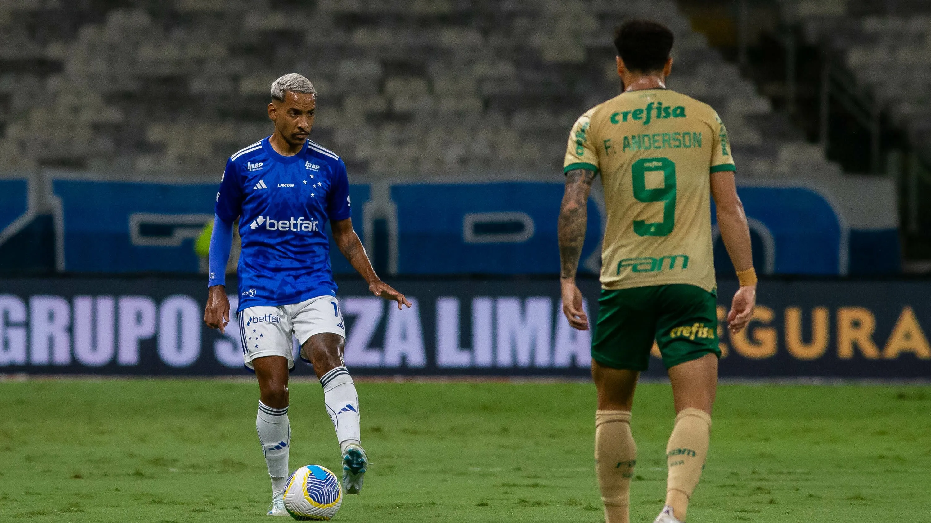 Matheus Pereira deve renovar no Cruzeiro - Foto: Fernando Moreno/AGIF.