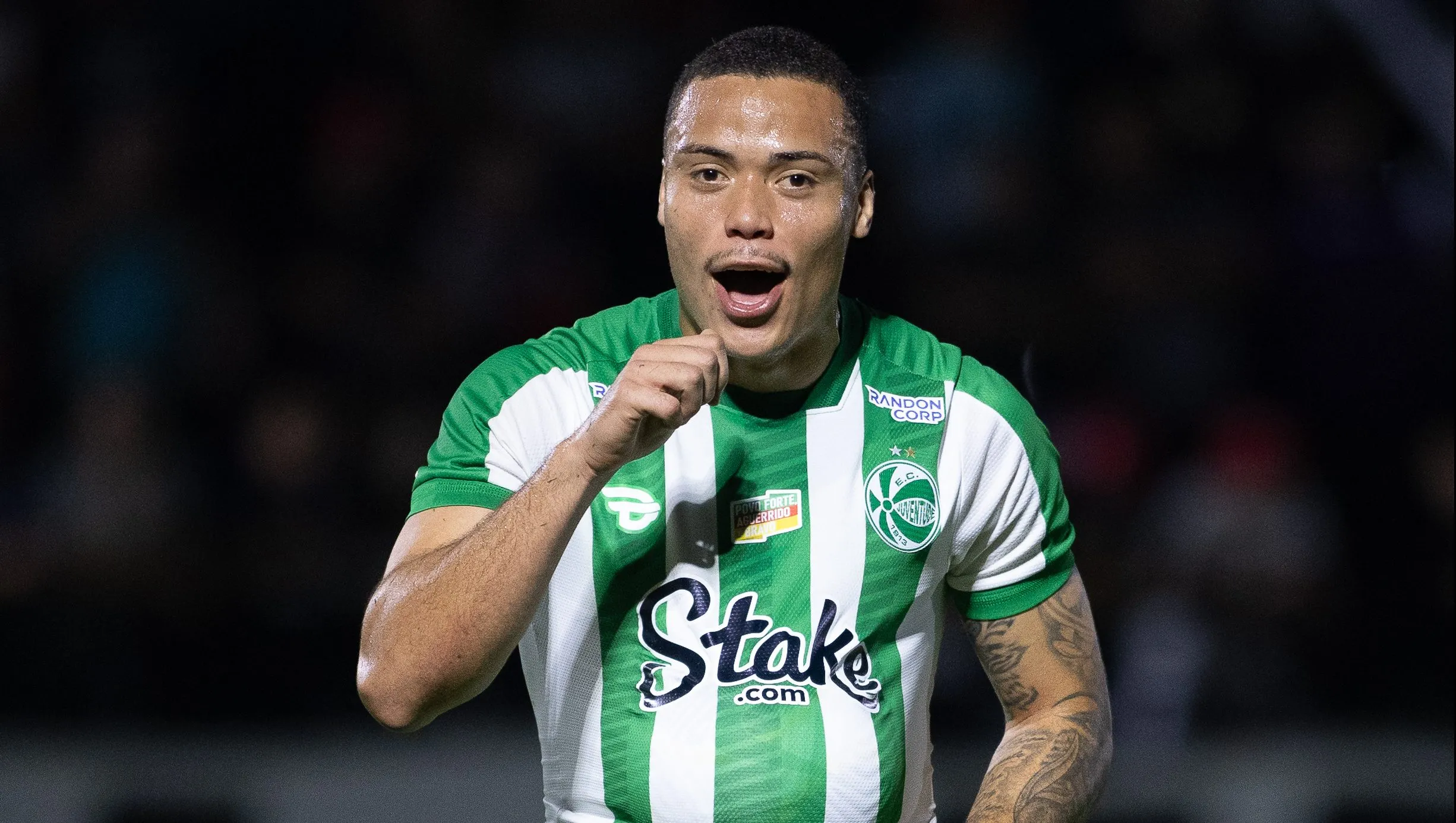 Luís Mandaca interessa ao Corinthians - Foto: Fabio Moreira Pinto/AGIF.