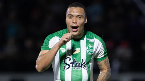 Luís Mandaca interessa ao Corinthians.