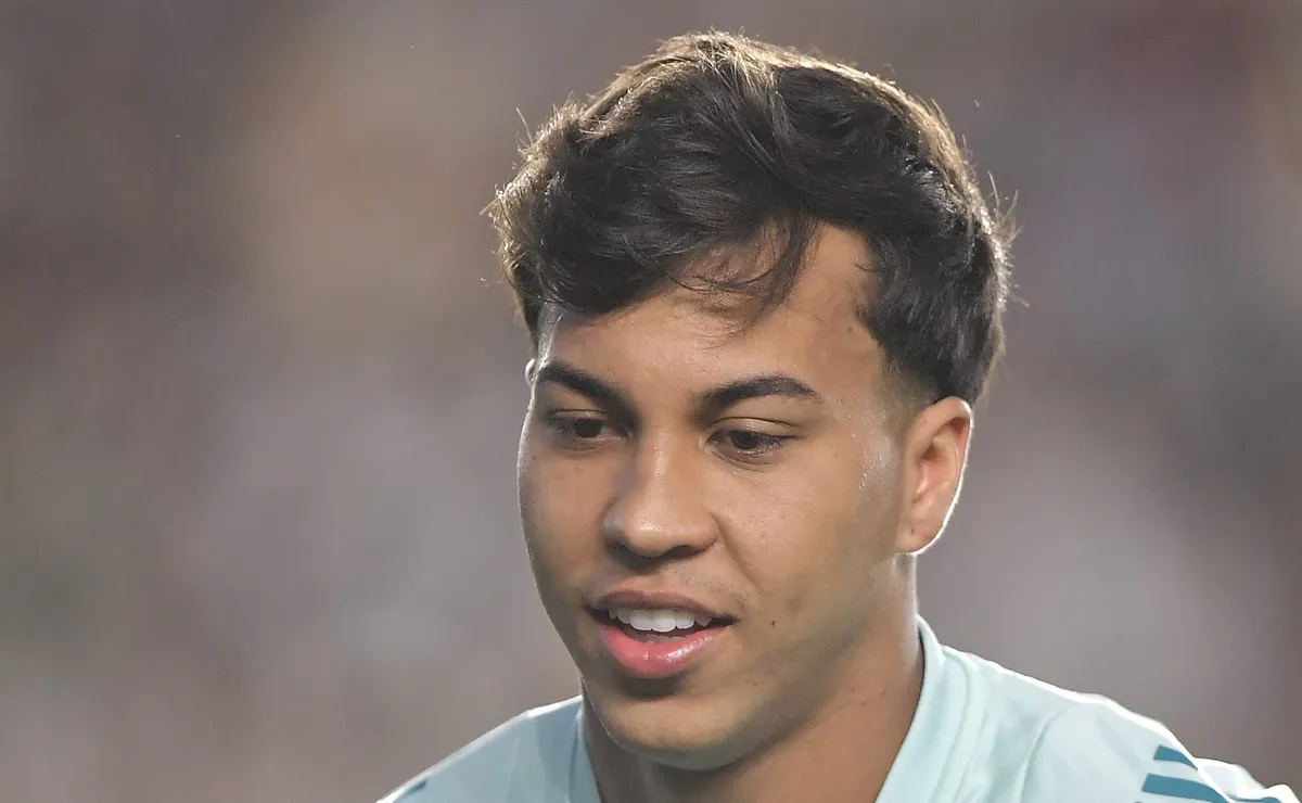 Flamengo reage e oferece R$ 188 milhões por Kaio Jorge; futuro do atacante ganha novos contornos