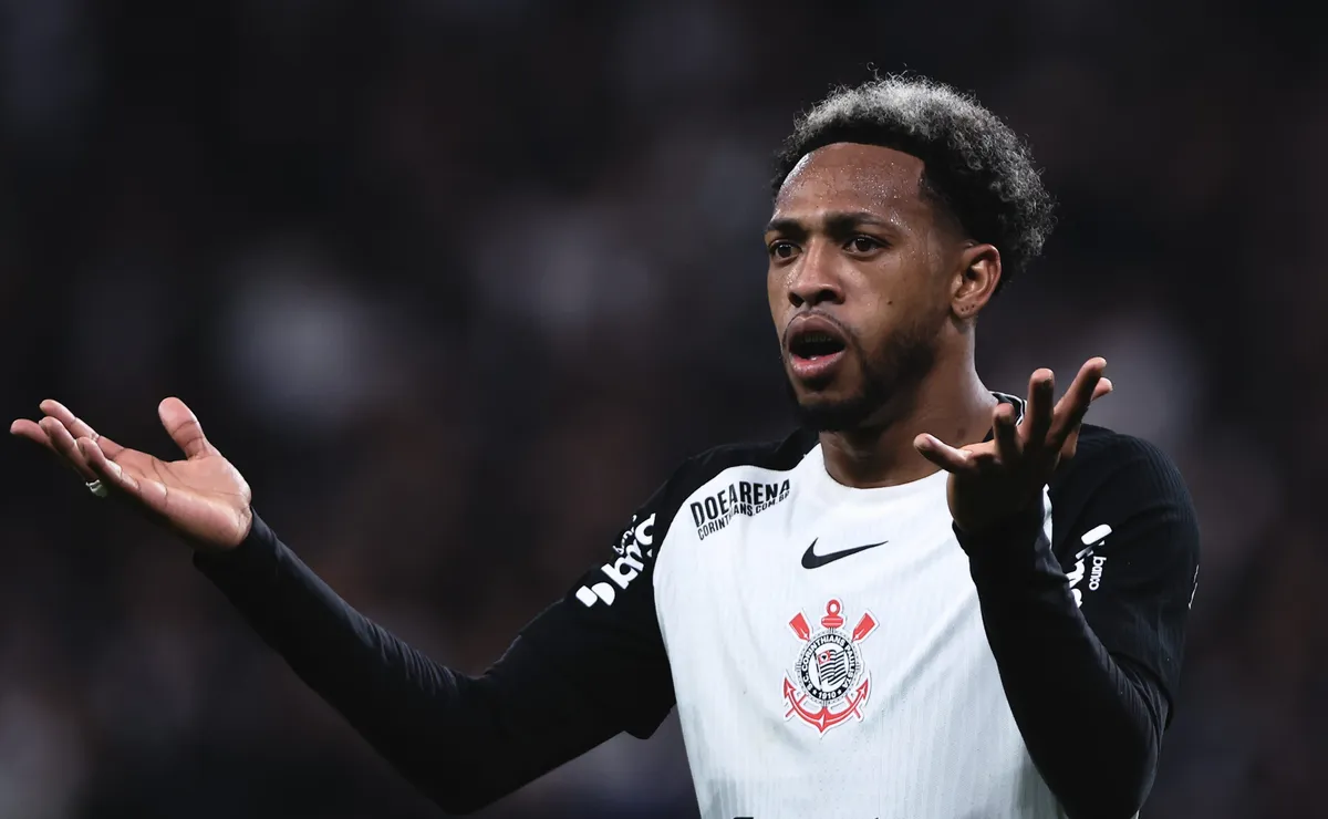 Corinthians enfrenta impasse e cobra informações sobre treinos de José Martínez na Venezuela