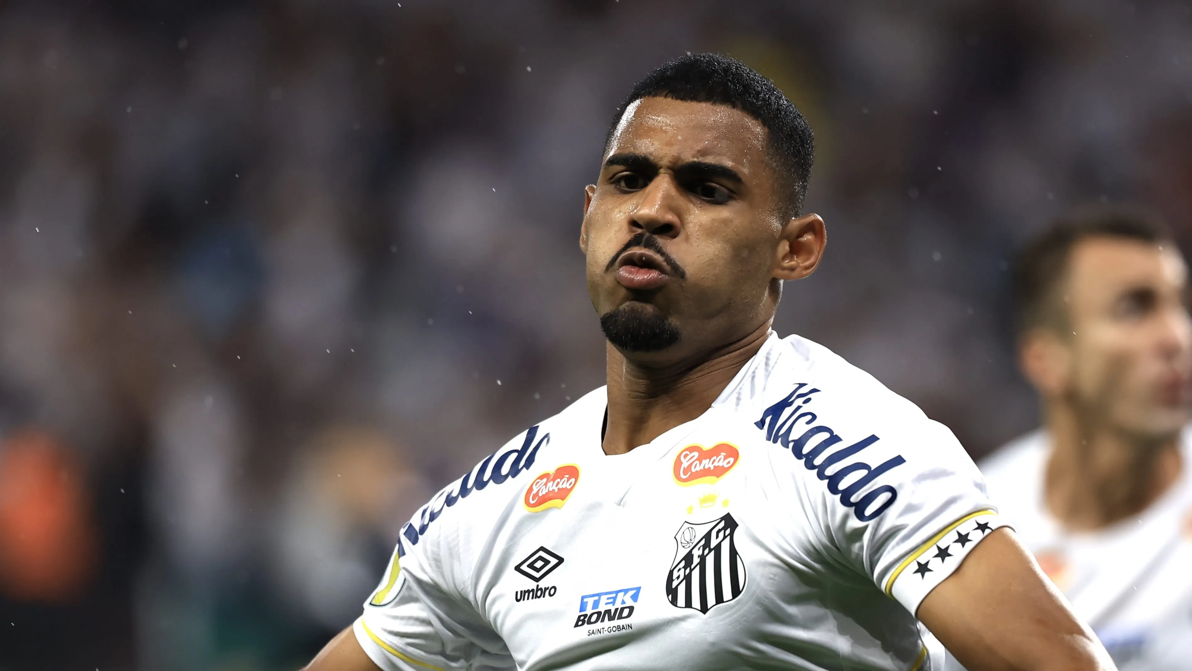 Foto: Marcello Zambrana/AGIF – Joaquim fica longe do Palmeiras e pode jogar na França.