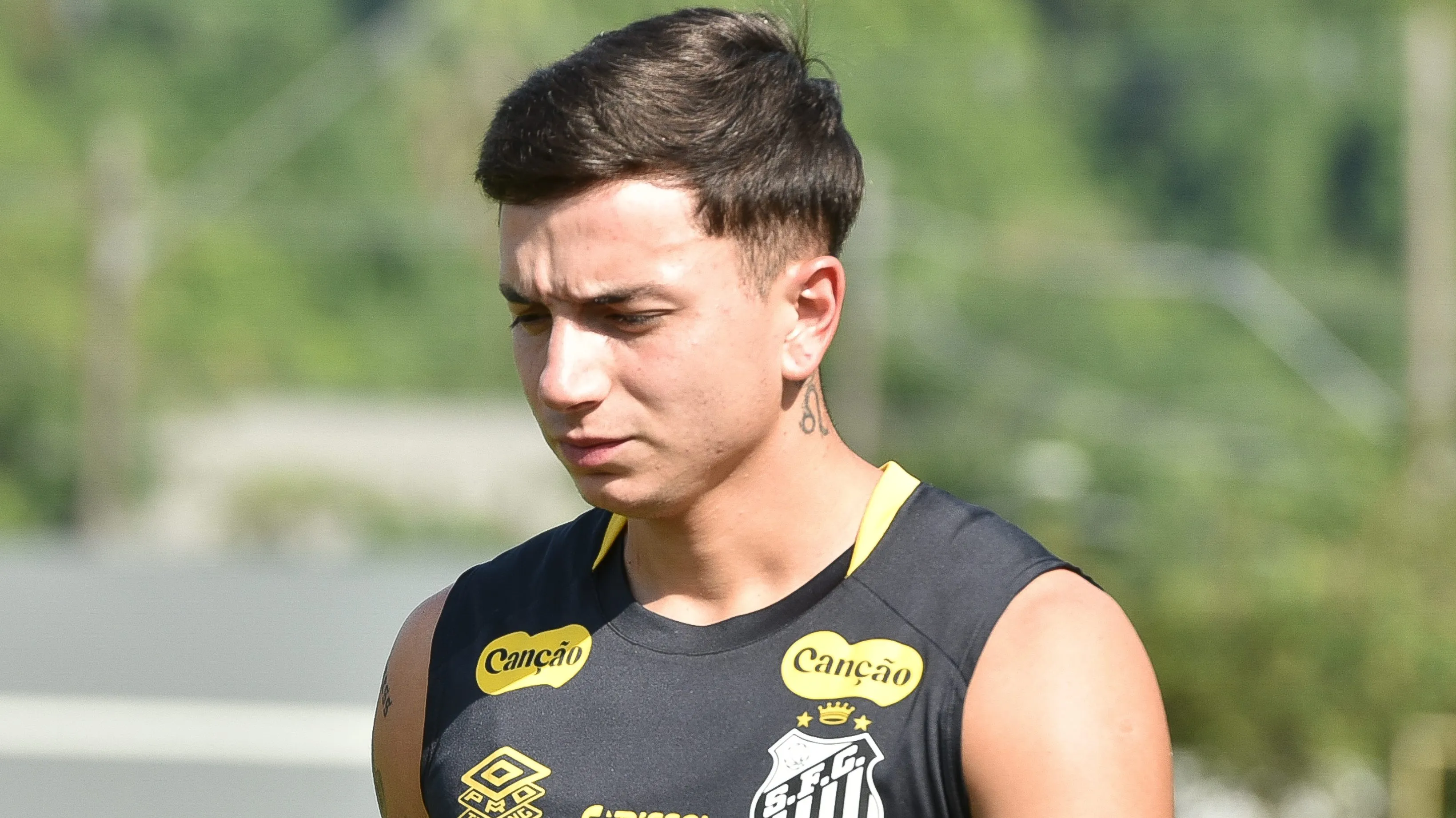 álvaro Barreal ainda não tem situação regularizada após compra do Santos junto a time da MLS – Foto: Jota Erre/AGIF