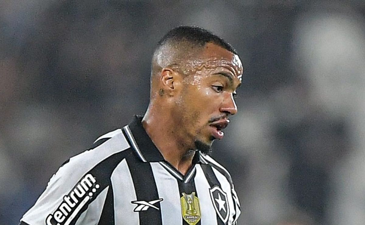 Marlon Freitas fala a verdade sobre a ‘piscadinha’ em Botafogo 3×4 Palmeiras em 2023: “É um assunto delicado”