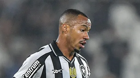Marlon Freitas jogador do Botafogo durante partida contra o Palmeiras no estadio Engenhao pelo campeonato Brasileiro A 2025. Foto: Thiago Ribeiro/AGIF