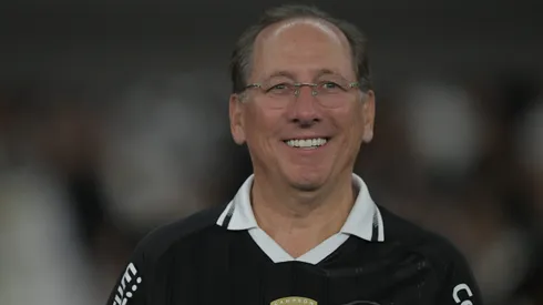 RJ – RIO DE JANEIRO – 26/07/2025 – BRASILEIRO A 2025, BOTAFOGO X CORINTHIANS – John Textor CEO do Botafogo durante partida contra o Corinthians no estadio Engenhao pelo campeonato Brasileiro A 2025. Foto: Thiago Ribeiro/AGIF