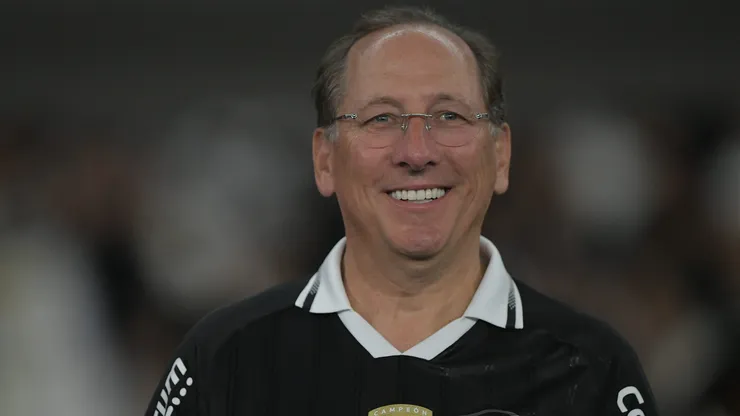 RJ - RIO DE JANEIRO - 26/07/2025 - BRASILEIRO A 2025, BOTAFOGO X CORINTHIANS - John Textor CEO do Botafogo durante partida contra o Corinthians no estadio Engenhao pelo campeonato Brasileiro A 2025. Foto: Thiago Ribeiro/AGIF