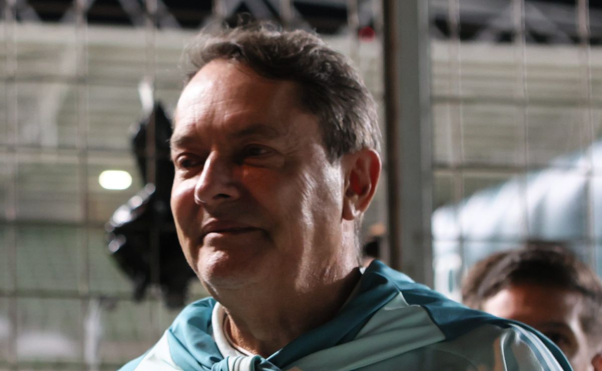 Pedrinho BH define novo alvo no Mercado após contratação de Gerson, e será um meia-atacante jovem