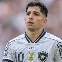 Savarino não quer trocar o Botafogo pelo Fluminense