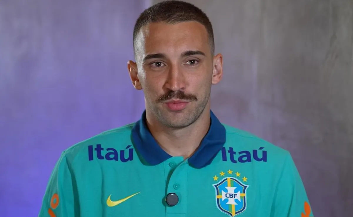 Clube do Catar tenta negociar Léo Ortiz, mas Flamengo resiste e mantém zagueiro titular firme