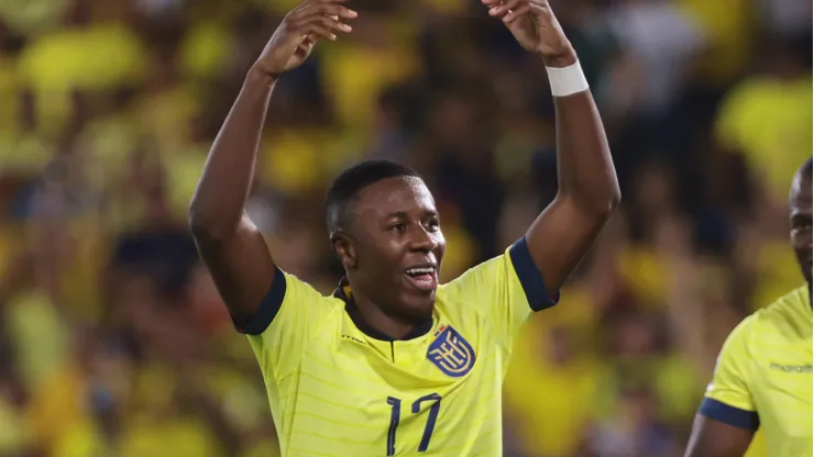 Alan Minda comemorando gol contra a Bolívia. Foto: Franklin Jacome/Getty Images