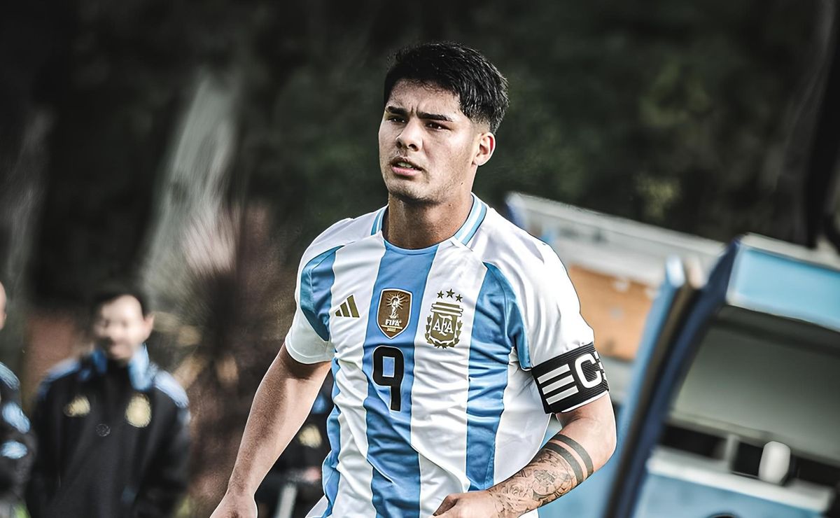 Cruzeiro envia proposta oficial ao San Lorenzo-ARG pela contratação do meio-campista Uriel Ojeda