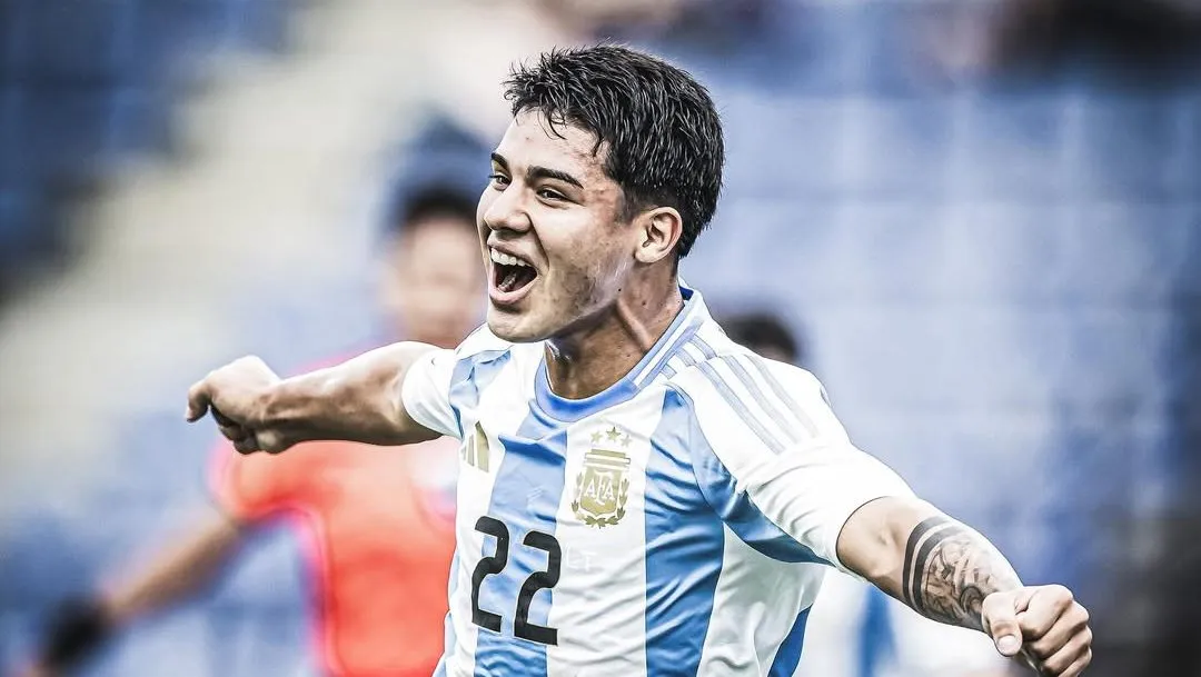 Uriel Ojeda é tratado como joia na Argentina - Foto: Reprodução/Instagram.