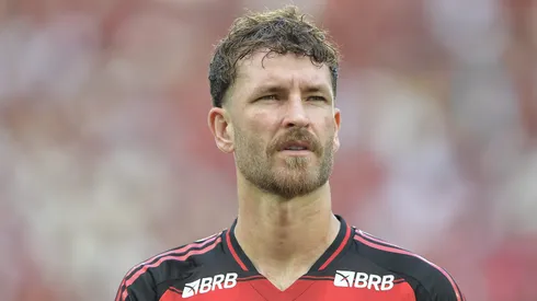 Léo Pereira permanece no Flamengo.