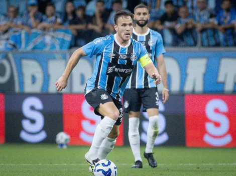 Arthur fala sobre conversa decisiva no Grêmio e deixa futuro em aberto