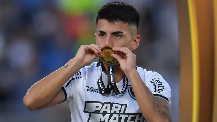 Meia tem o futuro incerto - Foto: Yasser Bakhsh/Getty Images.