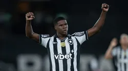 Kadir jogador do Botafogo comemora vitoria apos partida contra o Sport no estadio Engenhao pelo campeonato Brasileiro A 2025. Foto: Jorge Rodrigues/AGIF