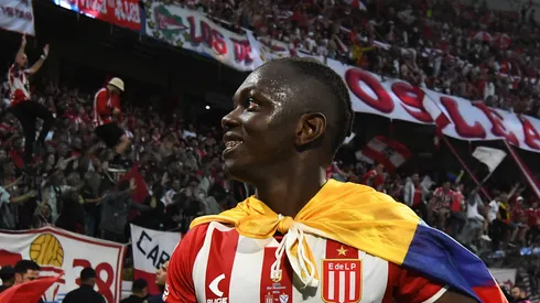 Edwuin Cetré está na mira do Verdão no mercado da bola.