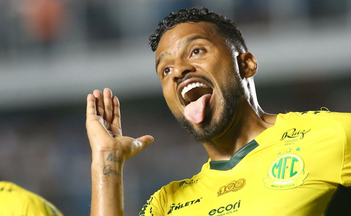 Reinaldo manda recado claro a Ancelotti, sonha com a Seleção e coloca 2026 como missão