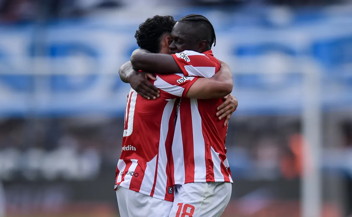 Palmeiras avança por Edwuin Cetré: oferta de mais de R$ 26 milhões pode selar negociação com Estudiantes