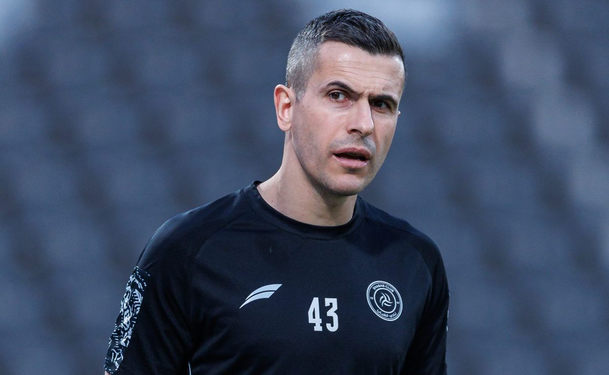 Marcelo Grohe, ex-Grêmio, pode rescindir com o Al-Shabab e ficar livre no mercado