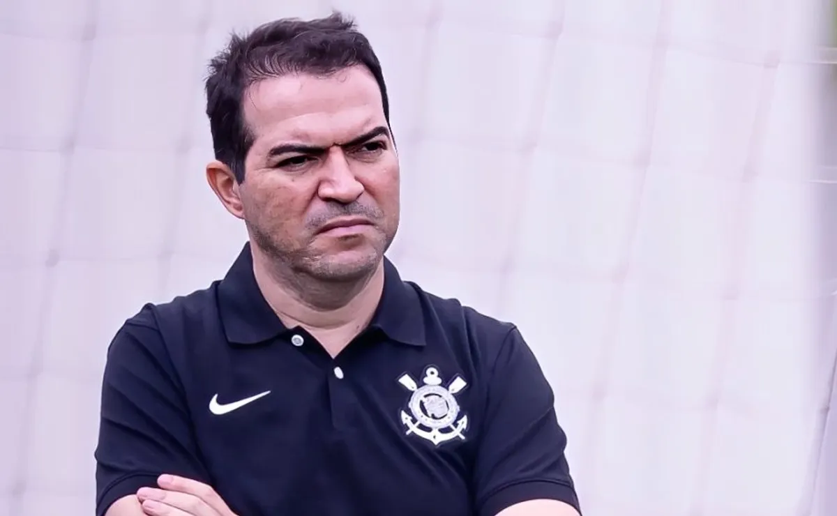 Corinthians confirma dispensas importantes: Alex Santana e Héctor Hernández fora do clube
