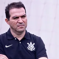 Alex Santana e Héctor Hernandez estão fora, revela Marcelo Paz