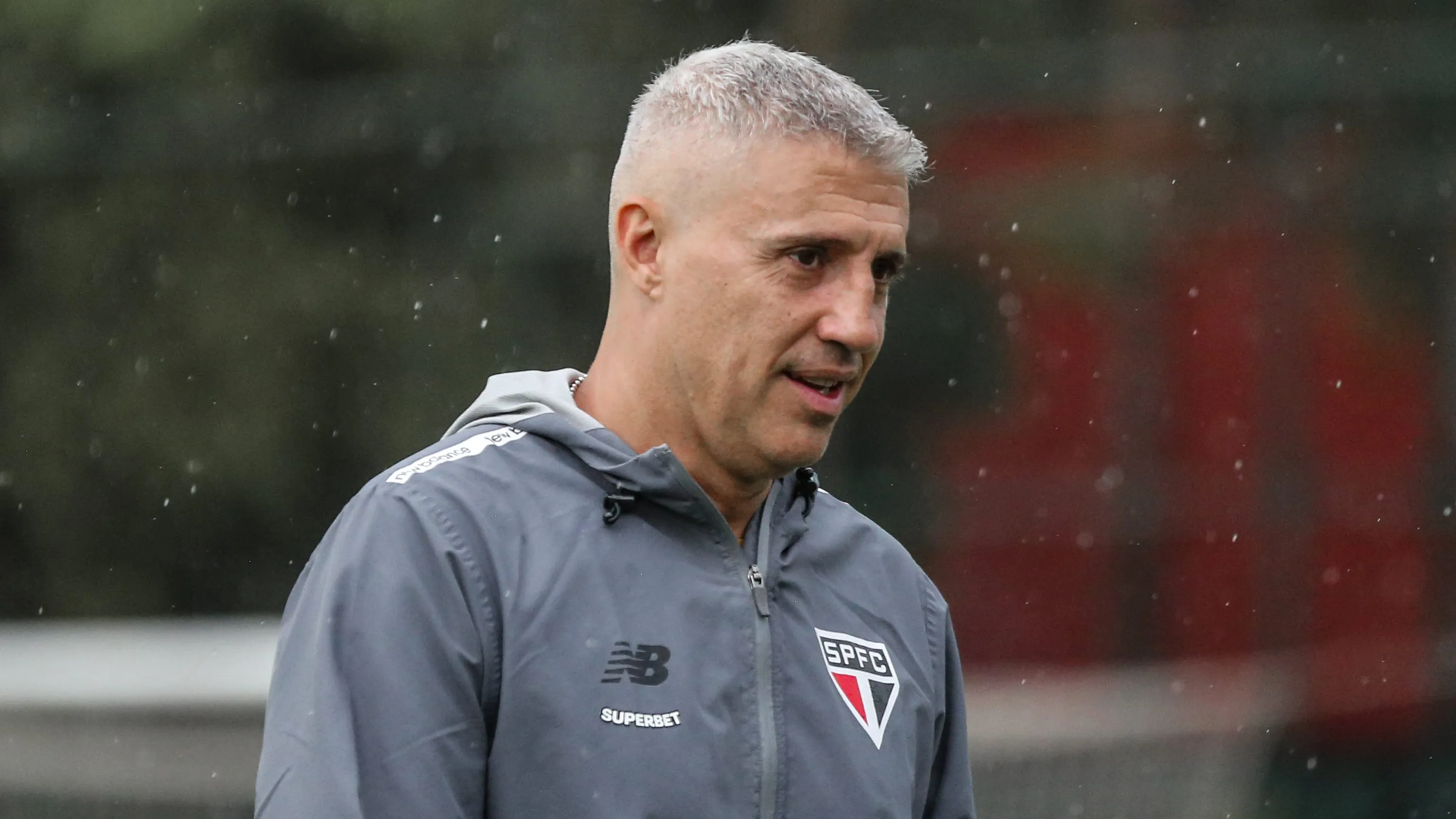 Crespo treinando o São Paulo – Foto: Erico Leonan/São Paulo FC