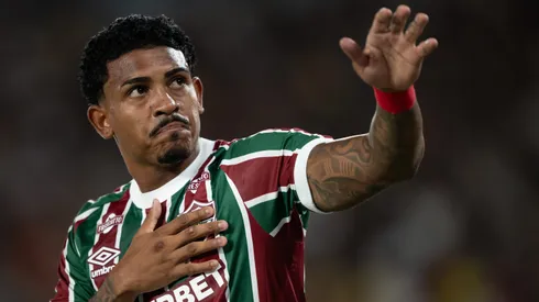 John Kennedy é um dos que agradam ao Atlético-MG.