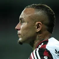 Flamengo mira renovação com Cebolinha após interesse do Fluminense