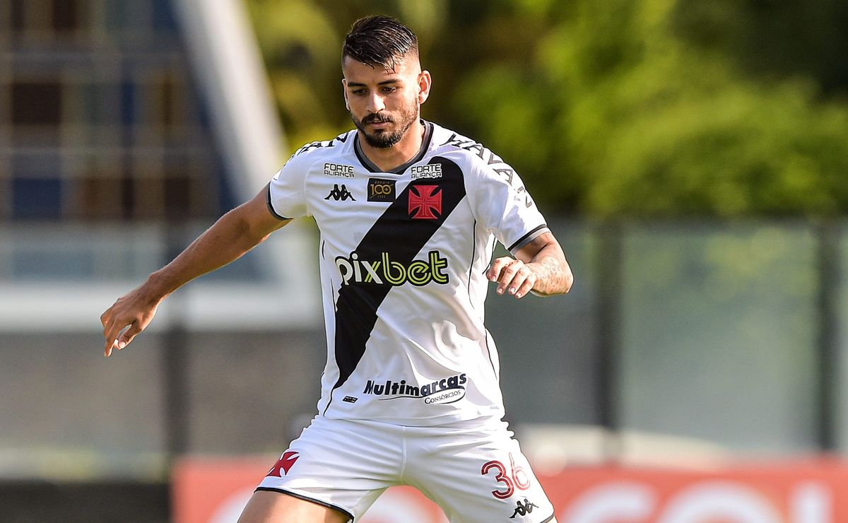 Ricardo Graça tem nome ventilado no Vasco, mas empresários descartam retorno do zagueiro
