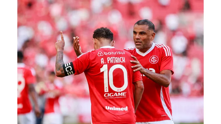 Alan Patrick jogador do Internacional comemora seu gol durante partida contra o Bragantino no estadio Beira-Rio pelo campeonato Brasileiro A 2025. Foto: Luiz Erbes/AGIF