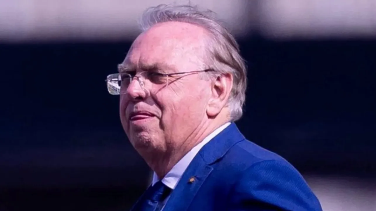 Osmar Stabile conseguiu quitar pendências financeiras e derrubar transfer bans no Corinthians – Foto: Rodrigo Coca/Ag. Corinthians