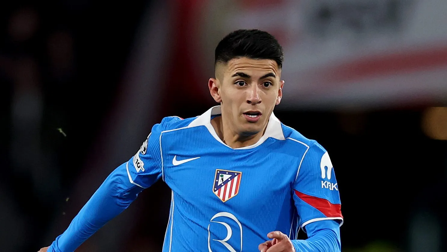 Thiago Almada pode deixar o Atlético de Madrid em breve. Photo by Lars Baron/Getty Images