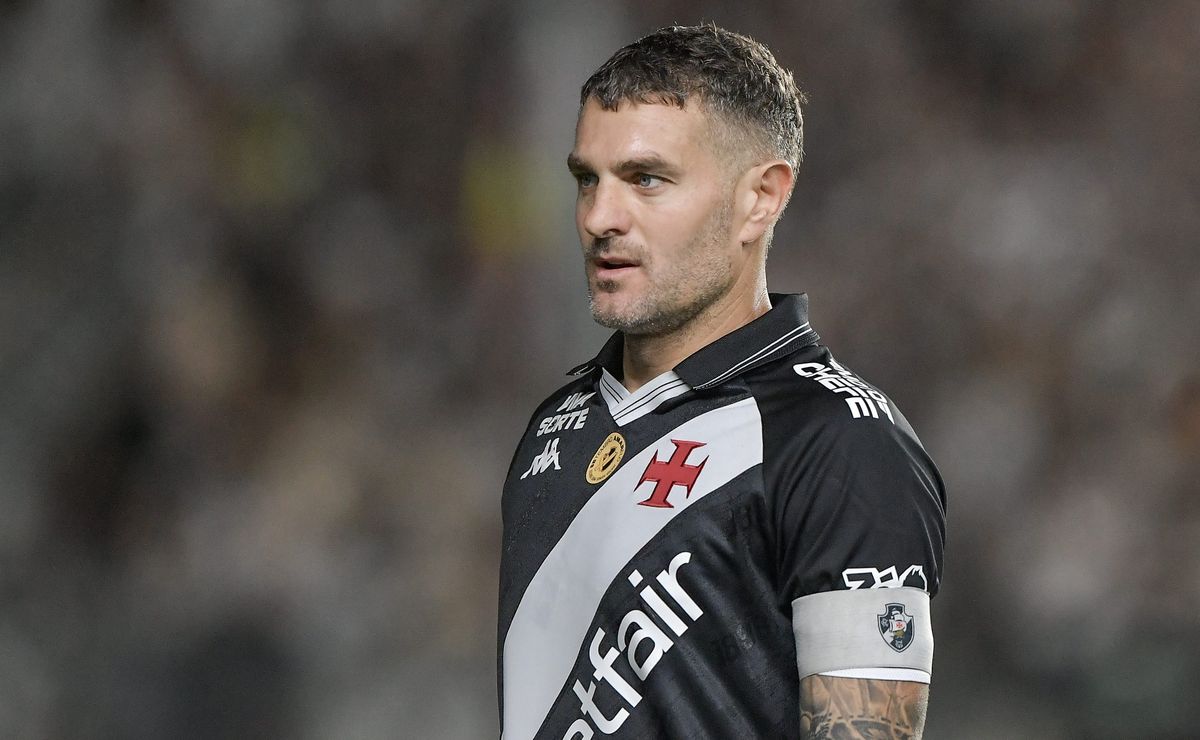 Vasco enxerga Vegetti como negociável e Internacional pode fazer investida pelo atacante