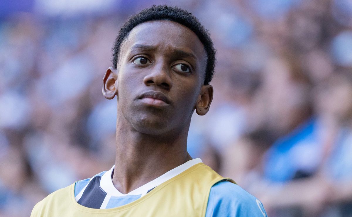 Escalação do Grêmio: Luís Castro ‘barra’ Gabriel Mec e define 1ª escalação de 2026 para estreia no Gauchão