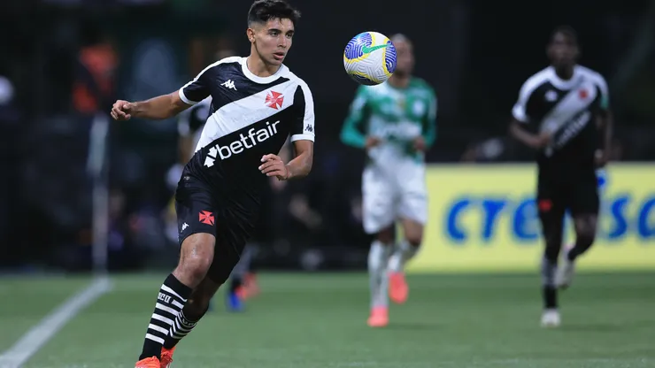 Juan Sforza deve deixar o Vasco nesta janela - Foto: Ettore Chiereguini/AGIF