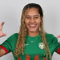Grêmio contrata lateral Camila Santos, que estava no futebol turco