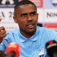 Grêmio veta volta de Douglas Costa e contratação está descartada