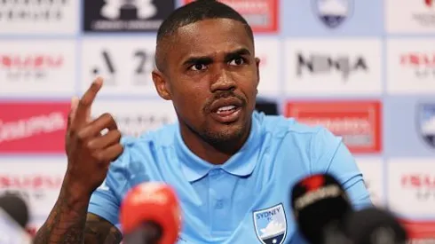 Douglas Costa deixou má impressão na última passagem. Foto: Matt King