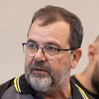 Enderson Moreira reencontra Gabigol em Santos x Novorizontino e prevê problemas na Vila: “Adversário qualificado”