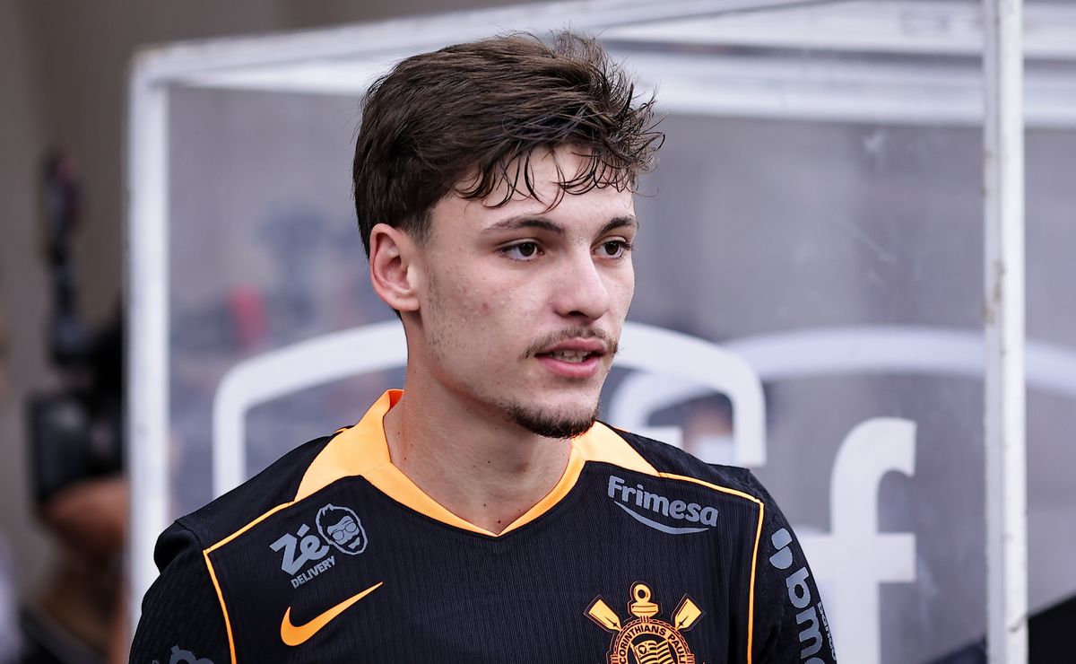 Flamengo prepara oferta pesada por Breno Bidon e mira joia do Corinthians para mudar o jogo