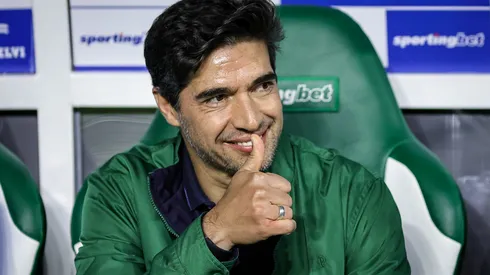 SP – SAO PAULO – 06/11/2025 – BRASILEIRO A 2025, PALMEIRAS X SANTOS – Abel Ferreira tecnico do Palmeiras durante partida contra o Santos no estadio Arena Allianz Parque pelo campeonato Brasileiro A 2025. Foto: Fabio Giannelli/AGIF