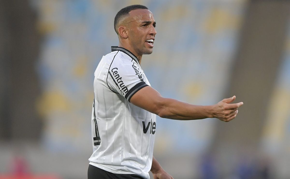 Marçal revela que prefere atuar no Botafogo na função de zagueiro: “Me sinto mais confortável”