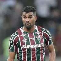 Thiago Santos se despede do Fluminense rumo ao Coritiba