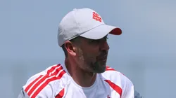 Paulo Pezzolano, técnico do Inter em treino no CT Parque Gigante (Foto: Ricardo Duarte / Internacional)