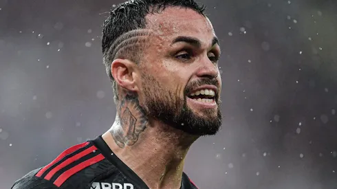 Michael tem futuro indefinido. 
